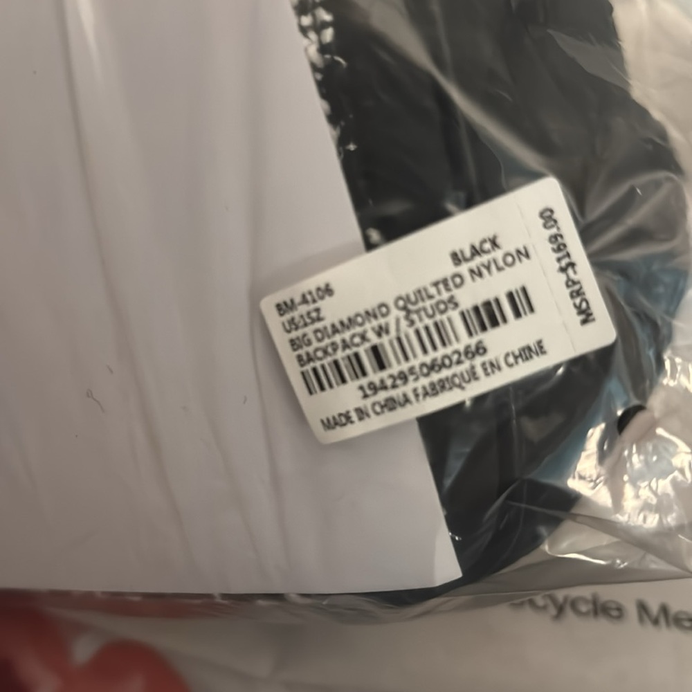 🆕Badgley mishka quilted backpack - Picture 3 of 5